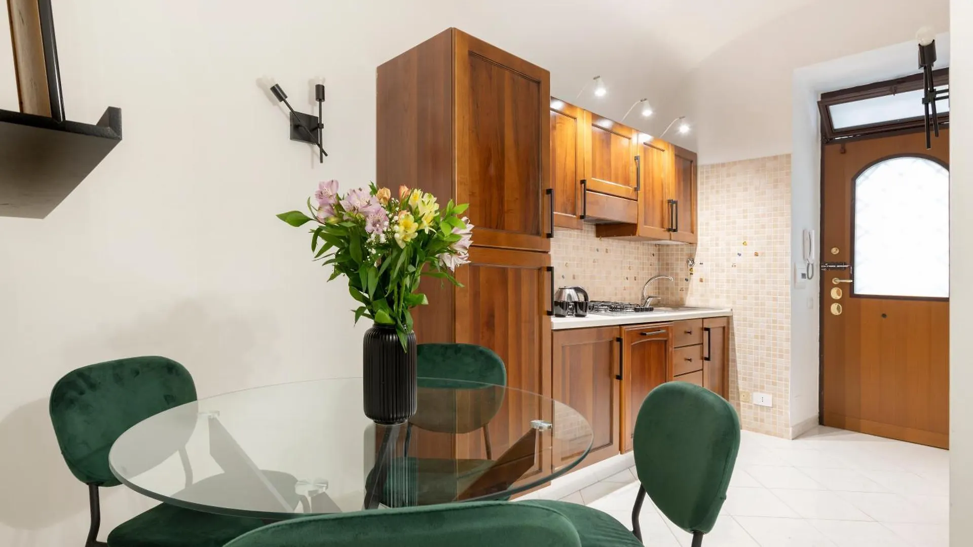 Апартаменты White Flat Sanniti Рим 0*,  Италия
